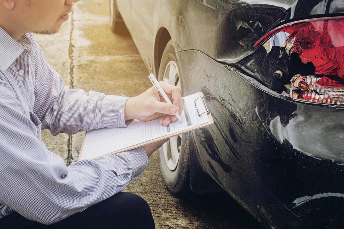 Why You Should Hire a Public Insurance Claims Adjuster