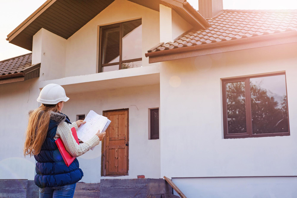 A Guide to Home Damage Insurance Adjusters