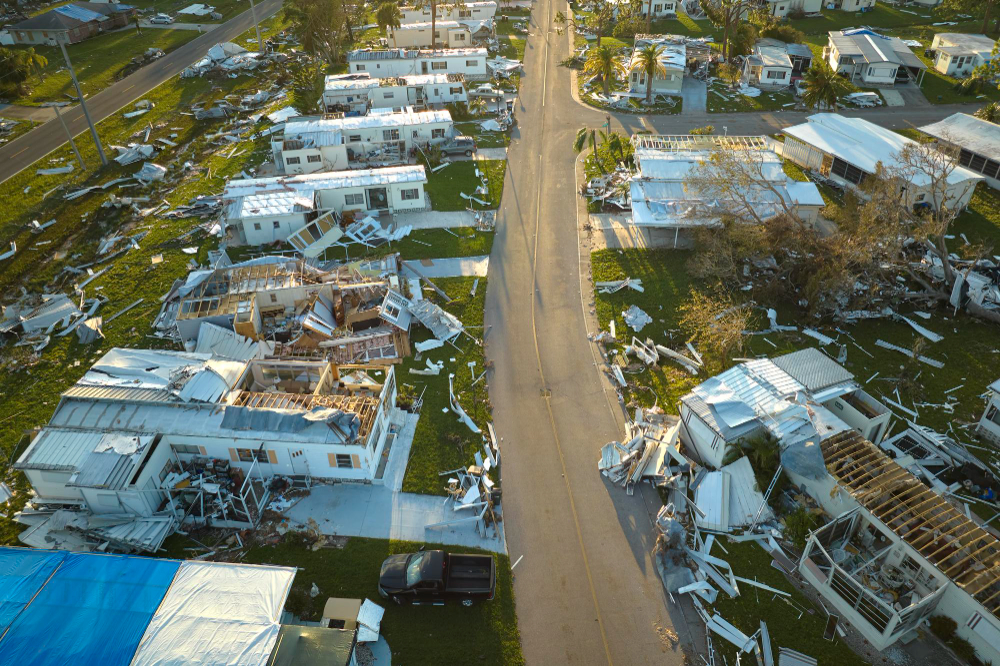Get Assistance on Hurricane Damage with an Insurance Claims Adjuster