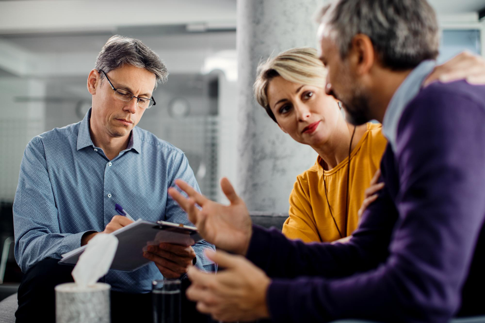 How Public Insurance Claim Adjusters Help With Home Insurance Claims