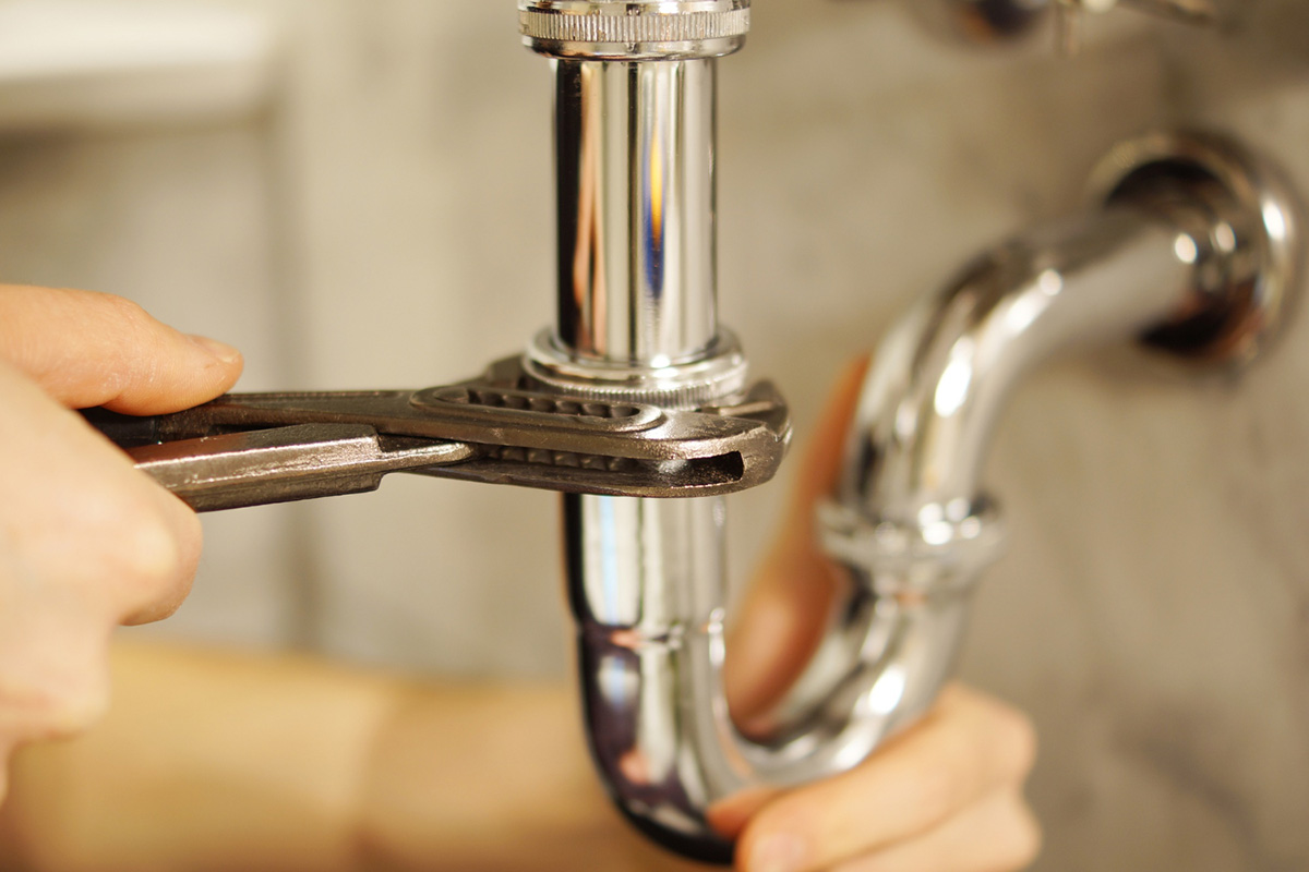 How to Identify Burst Pipe Water Damage