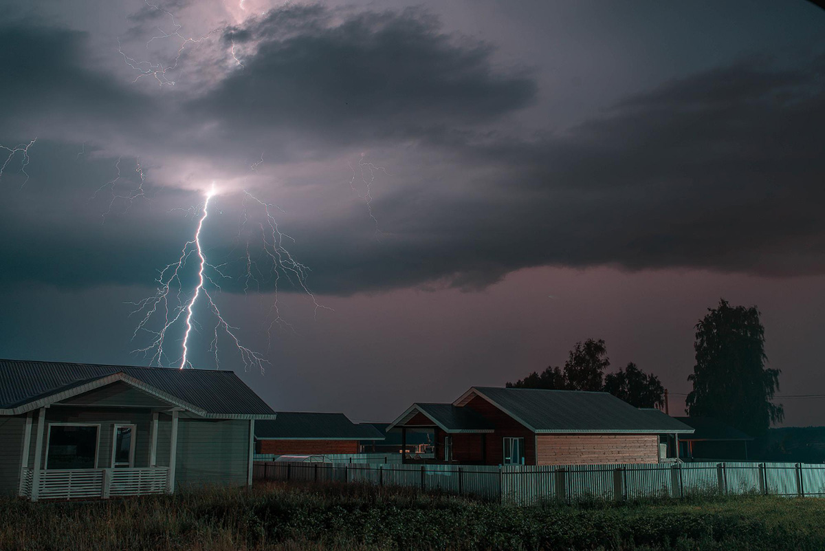 Handling Storm Damage: Tips for Proper Fence installation and Repair