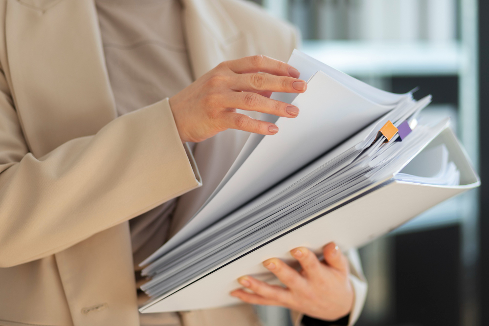 Things to Prepare Before Calling an Insurance Claims Adjuster