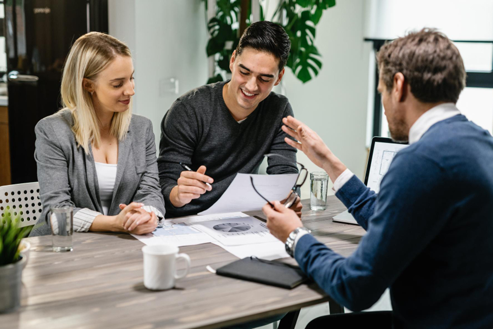 Top Reasons Why Everyone Should Seek Help from an Insurance Loss Adjuster