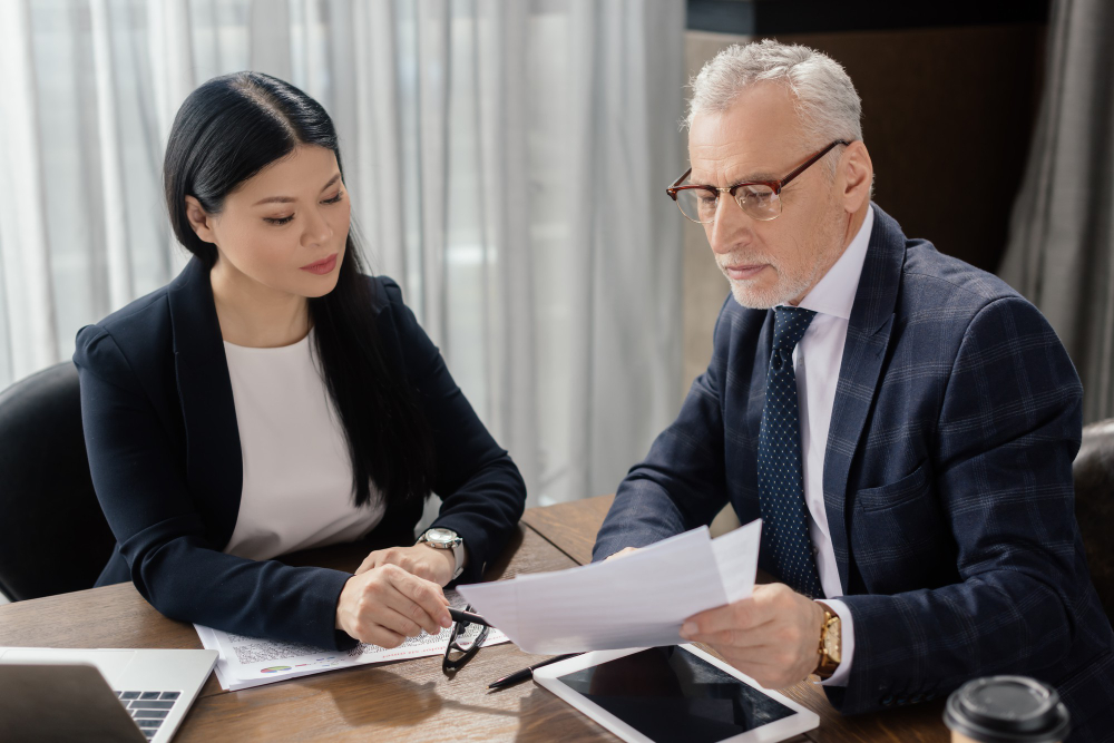 Understanding the Role and Benefits of Public Insurance Claims Adjusters