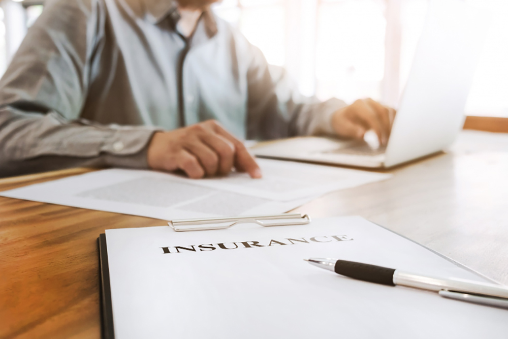 Avoid Low-Ball Insurance Claim Settlement Offers