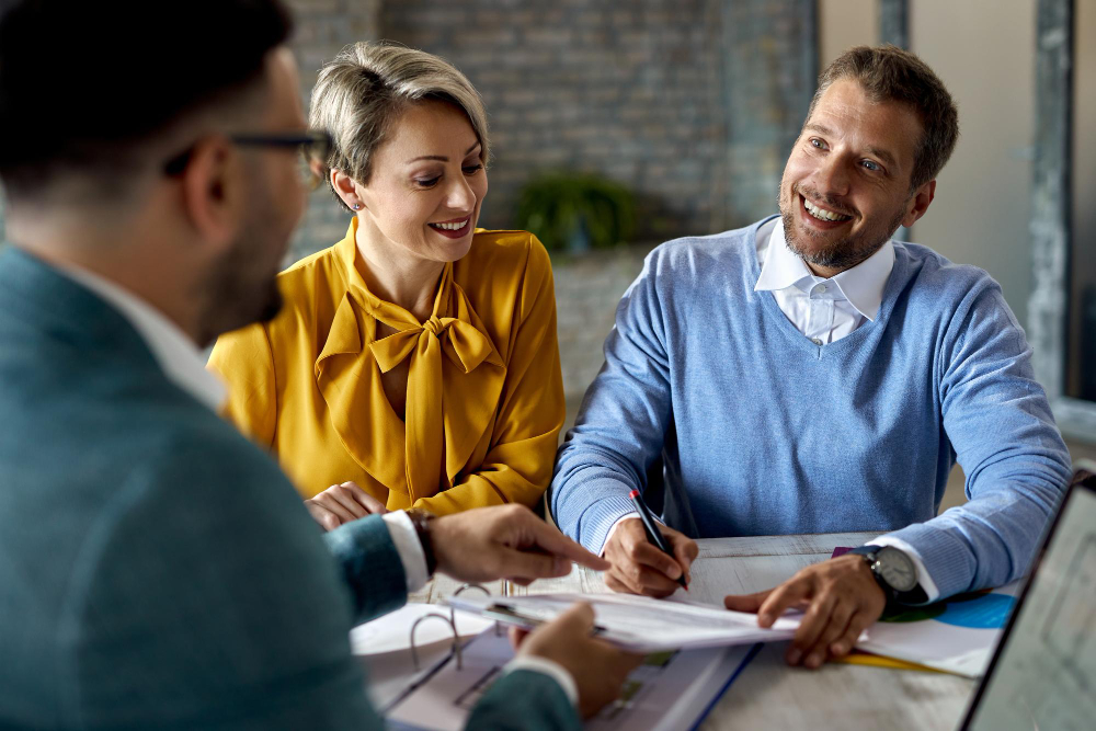 Tips on Hiring the Right Insurance Loss Adjuster to Settle Your Claim