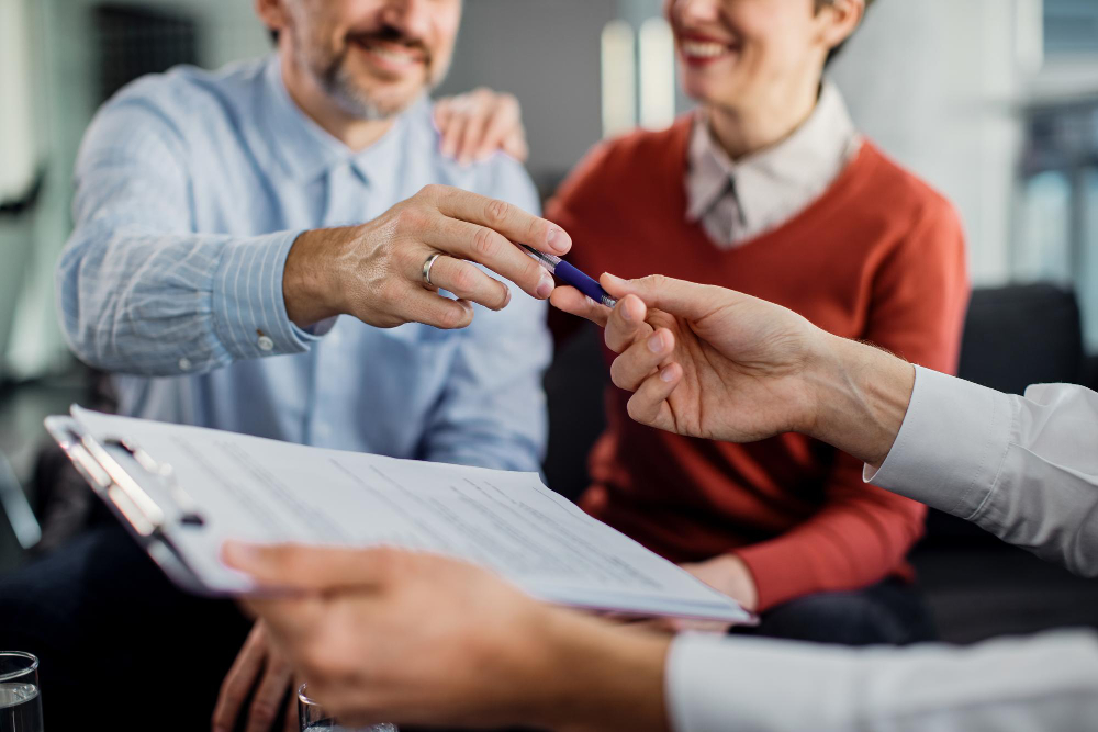 When to Hire a Public Insurance Claims Adjuster in Orlando