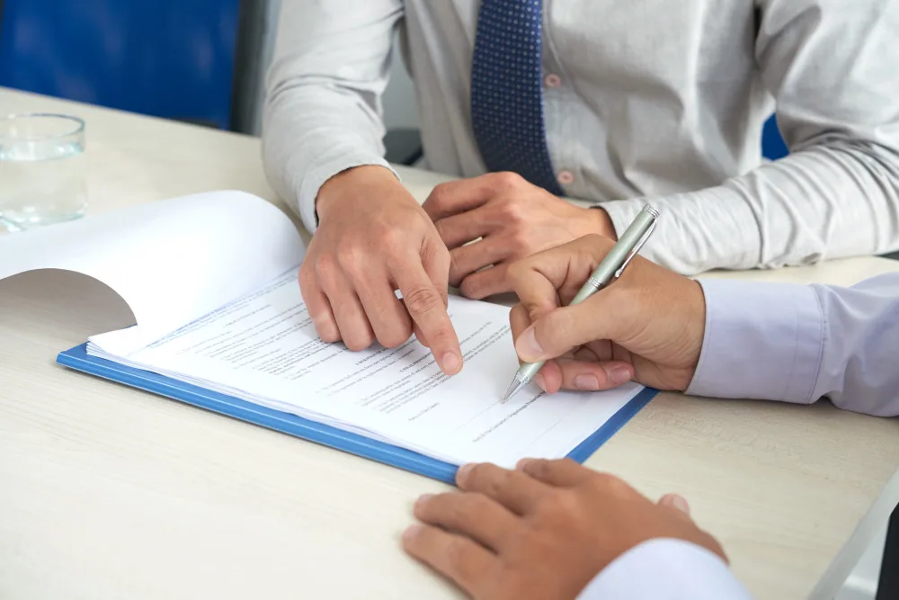 Tips on Hiring the Right Insurance Claims Adjuster to Settle Your Claim