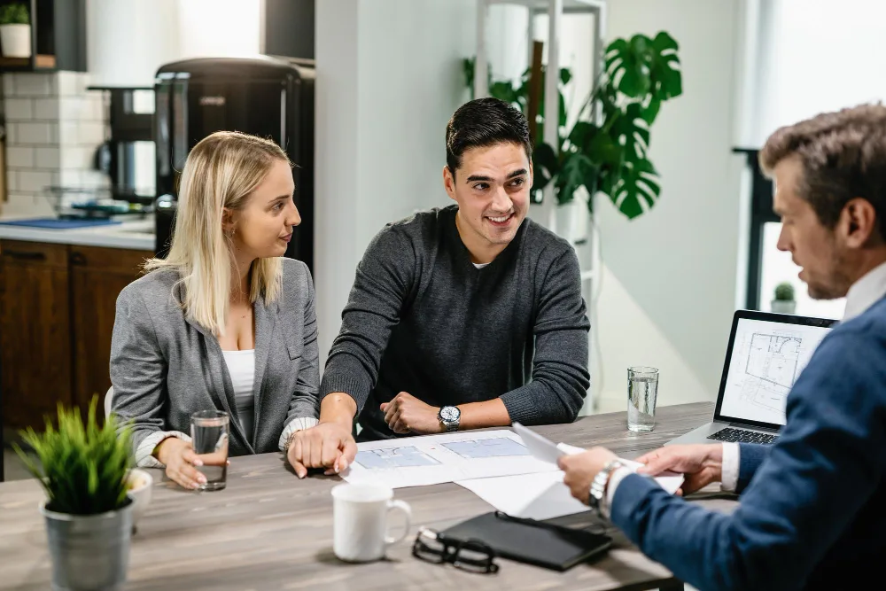 Essential Tips for Hiring an Insurance Loss Adjuster